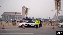 China memperketat penjagaan keamanan di Lapangan Tiananmen, Beijing pada HUT ke-30 "tragedi Tiananmen" pada 4 Juni 1989, Selasa (4/6). 