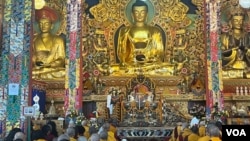 བལ་ཡུལ་ནང་འབྲི་གུང་༧སྐྱབས་མགོན་ཆེ་ཚང་རིན་པ་ཆེས་ཟླ་བ་གཉིས་རིང་གི་གསུང་ཆོས་དབུ་འཛུགས། 