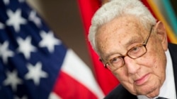 ព័ត៌មាន​ពេលព្រឹក១ ធ្នូ៖ លោក Henry Kissinger អ្នក​ការទូត​អាមេរិក​ដ៏​សំខាន់​និង​​ចម្រូងចម្រាស់​ទទួល​មរណភាព​ក្នុង​អាយុ១០០ឆ្នាំ
