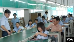 數十家中國大陸台商計劃將生產線遷到越南降低成本 (美國之音 湯惠芸)