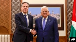 Antony Blinken i Mahmud Abbas tokom susreta na Zapadnoj obali, 10. januar 2024.