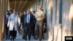 Secretary of Defense Jim Mattis and Australia’s Minister for Defence Marise Payne visit the Victoria Barracks in Sydney, Australia, June 5, 2017. (DOD photo by U.S. Air Force Staff Sgt. Jette Carr)