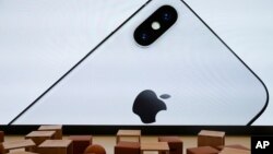 La evidencia concreta de cómo se están desempeñando las ventas del iPhone X deberá surgir el jueves cuando Apple dará a conocer sus ganancias del primer trimestre del año fiscal.