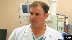 Përdorimi i hipnozës në operacionet për kancerin në gji dhe tiroide