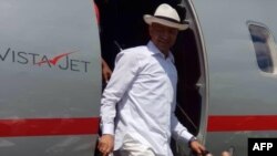 L’opposant Moïse Katumbi arrive à l’aéroport de Lubumbashi