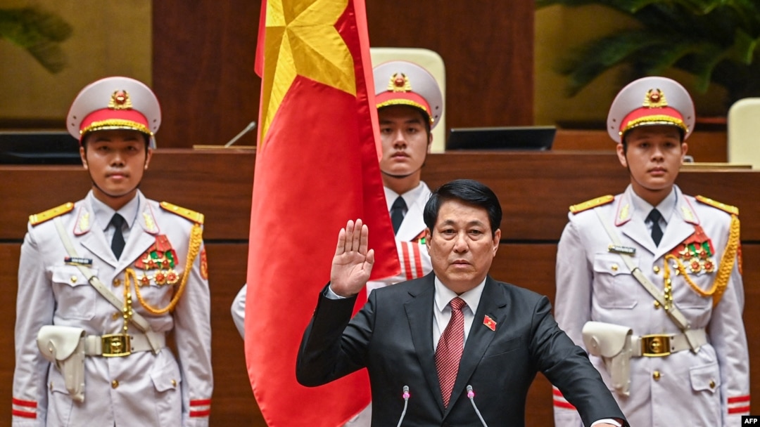 Vietnam's Luong Cuong takes his oath as Vietnam's President during the autumn opening session at the National Assembly in Hanoi on October 21, 2024. Vietnam's parliament named army general Luong Cuong as the country's new president.