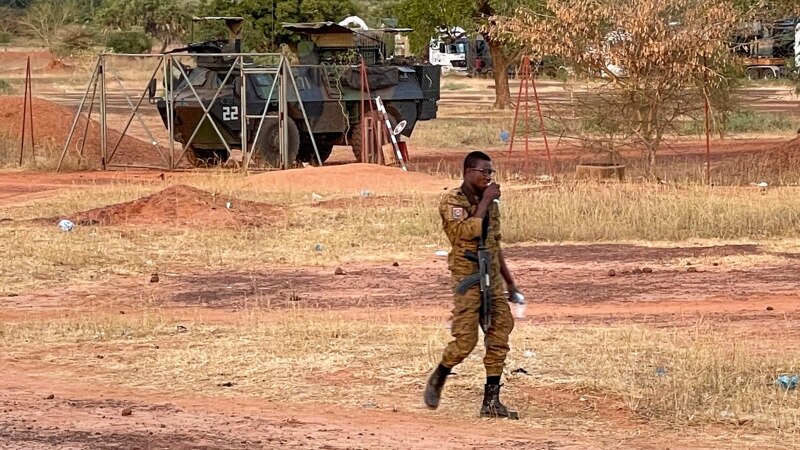 Des frappes aériennes contre une base djihadiste au Niger