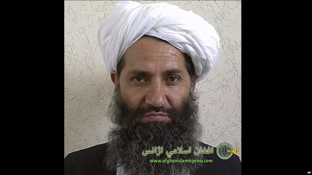 Pemimpin Taliban Afghanistan, Maulvi Haibatullah Akhunzadah (Foto: Afghan Islamic Press via AP).