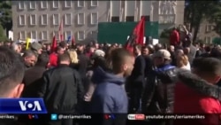 Tiranë: Arrestime pas protestës së opozitës