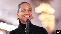 Este año la cantante de R&B Alicia Keys será anfitriona del evento por primera vez y lideran las nominaciones los raperos Kendrick Lamar y Drake.