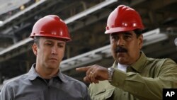 El gobierno estadounidense acusa a Tareck El Aissami, ministro de Industria y Producción Nacional de Venezuela, por facilitar envíos de narcóticos desde el país sudamericano.