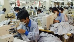 Việt Nam: Đơn hàng giảm mạnh, tình trạng công nhân mất việc ‘còn tệ hơn trong đại dịch’ | VOA