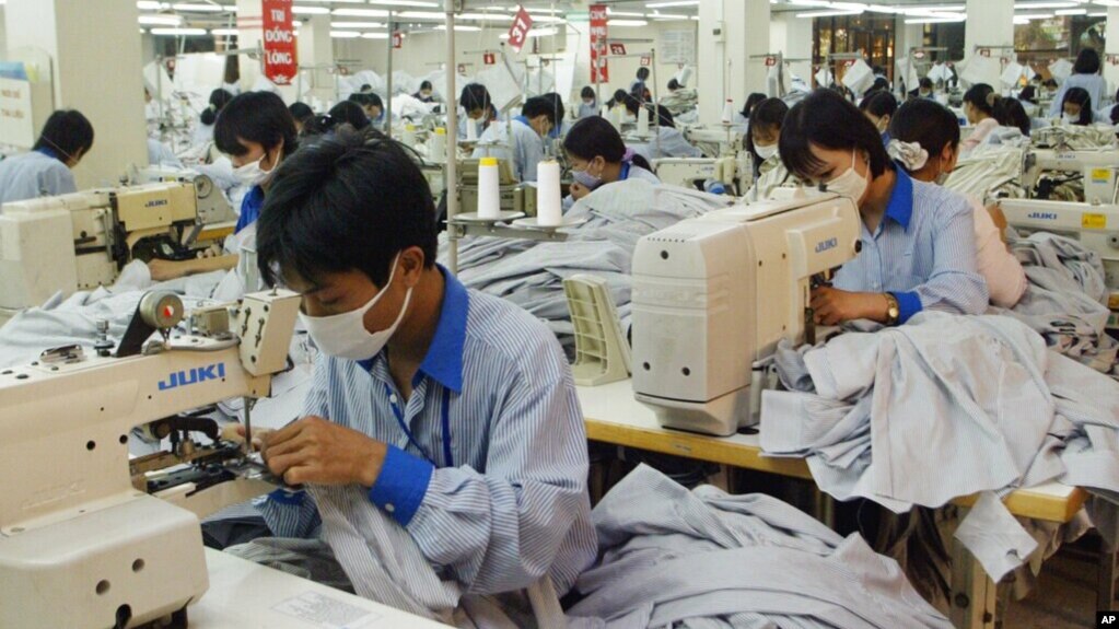 Rất nhiều công nhân Việt Nam bị mất việc khi các hãng xưởng bị đóng cửa trong thời gian bùng phát dịch năm 2021.