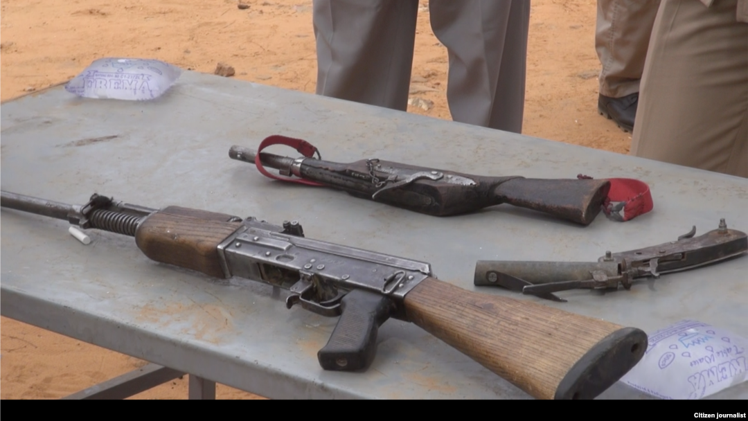 NIGER: Taron horas da jami'an tsaro akan makamai 2