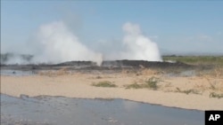 Vapeur libérée près de l'activité volcanique à Sagento Kebele, dans la région d'Afar, en Éthiopie, le 4 janvier 2025. La zone de la vallée du Rift est une région à activité sismique intense. (photo AP)