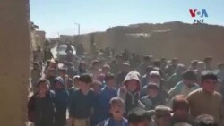 
په بلوچستان کې مېشتو افغان کډوالو خپل ماشومان ښوونځیو ته د استولو کېمپېن شروع کړی
