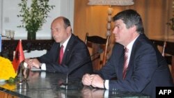 Bësesku përsërit qëndrimin e Rumanisë kundër njohjes së Kosovës