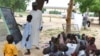 Jama'an da suka kauracewa gidajensu biyo bayan harin 'yan Boko Haram, sun samu mafaka a wata Makaranta, a Maiduguri. (File Photo)