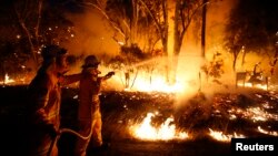 Petugas pemadam kebakaran Australia belum berhasil mengatasi kebakaran hebat di negara bagian New South Wales. (Foto: Dok).