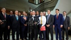 VOA: EE.UU. Investigación juicio político