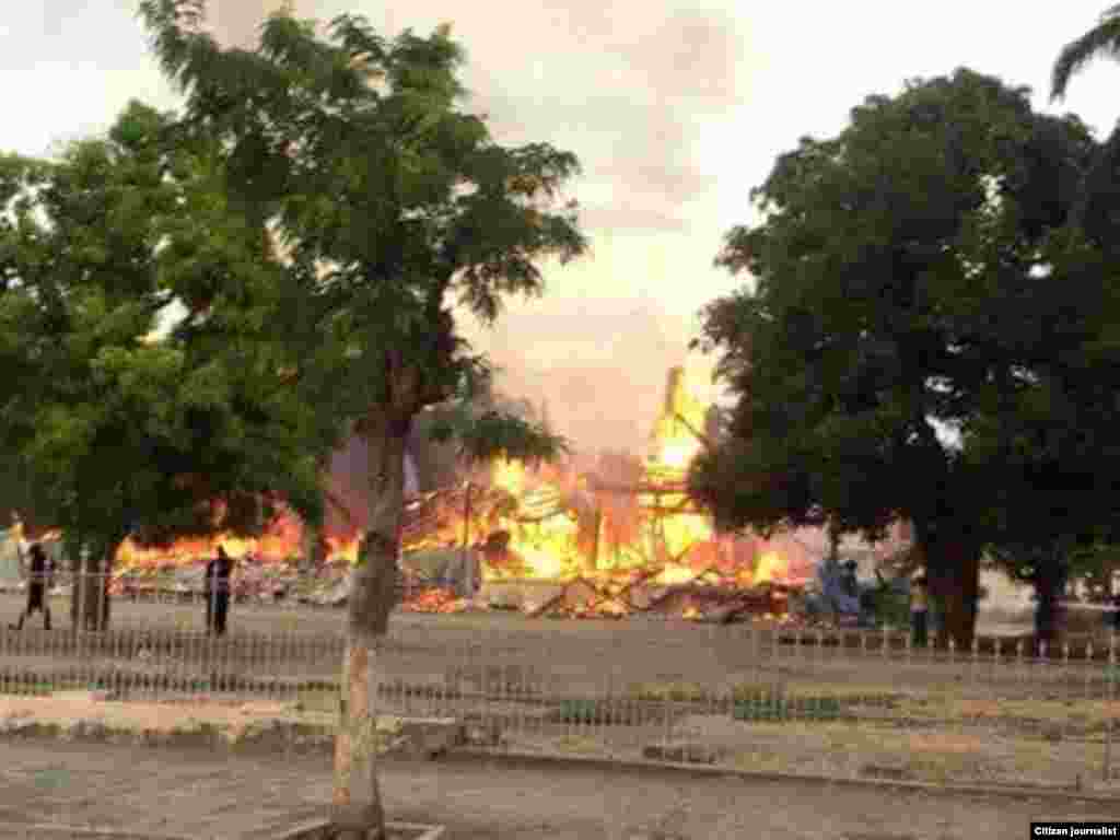 incêndio destrói edifício da Cultura em Benguela, 28 de Março, 2015, Angola