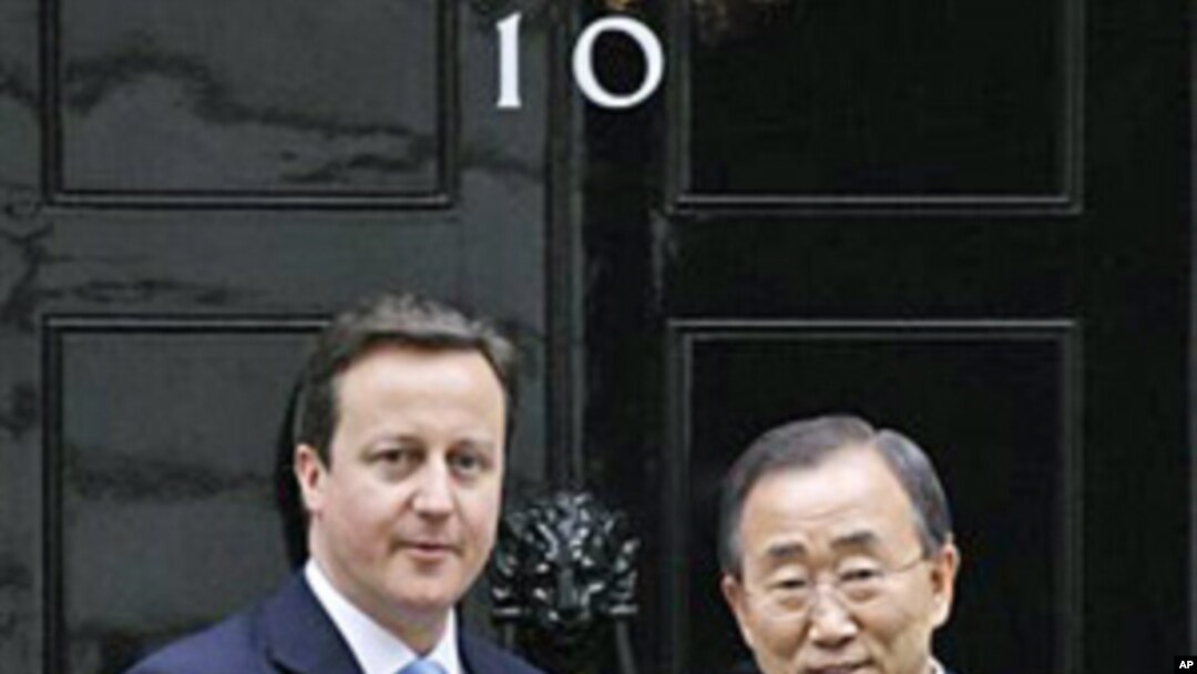 UN Secretary-General Ban Ki-moon (r) and British Prime Minister David Cameron at 10 Downing Street in London, February 02, 2011