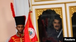 El presidente de Venezuela, Nicolás Maduro fotografiado en Caracas el 2 de noviembre de 2022 poco antes de su reunión con su homólogo de Guinea-Bissau, Umaro Sissoco Embalo. 