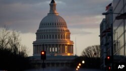 Une vue du Capitole des États-Unis qui sert de siège au Congrès américain, 7 mars 2013.