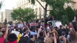 Manifestações nos EUA continuam - capital assiste a protestos pacíficos com menos polícia