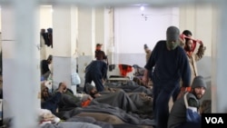 Prison guards say they worry about jailbreaks, as inmates grow more and more frustrated on Feb. 16, 2020 in Hasseka, Syria. (Heather Murdock/VOA)