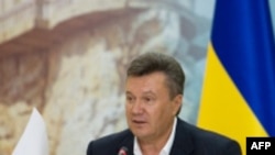Виктор Янукович на конференции развития в Крыму