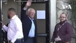 Берни Сандерс вышел из больницы