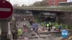 Démantèlement d'un campement de migrants à Paris