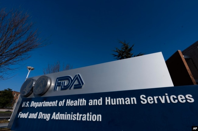 FILE - The U.S. FDA is starting to think about the lowest dose that can still help cancer patients. (AP Photo/Manuel Balce Ceneta)