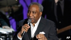 FILE - Jerry Butler performs "Only the Strong Survive" at the Rock and Roll Hall of Fame induction ceremony in New York, March 10, 2008. Butler died Feb. 20, 2025, in Chicago. He was 85.