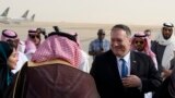 مایک پمپئو وزیر خارجه آمریکا بعد از سفر به اروپا و آفریقا، عصر چهارشنبه وارد ریاض شد&nbsp; و از سوی مقامات عربستان سعودی مورد استقبال قرار گرفت. آقای پمپئو در عربستان و عمان درباره مقابله با رفتارهای بی&zwnj;ثبات کننده جمهوری اسلامی مذاکراتی خواهد داشت.&nbsp;