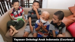 Anak-anak yang sedang menjalani perawatan kanker tinggal sementara di rumah singgah Yayasan Onkologi Anak Indonesia, September 2019. (Foto: Yayasan Onkologi Anak Indonesia)