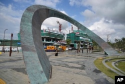 Sebuah lokasi pembangunan terlihat di ibu kota baru di ibu kota masa depannya, Nusantara, sebuah kota yang masih dalam pembangunan di Kalimantan, Sabtu, 17 Agustus 2024. (Foto: AP)