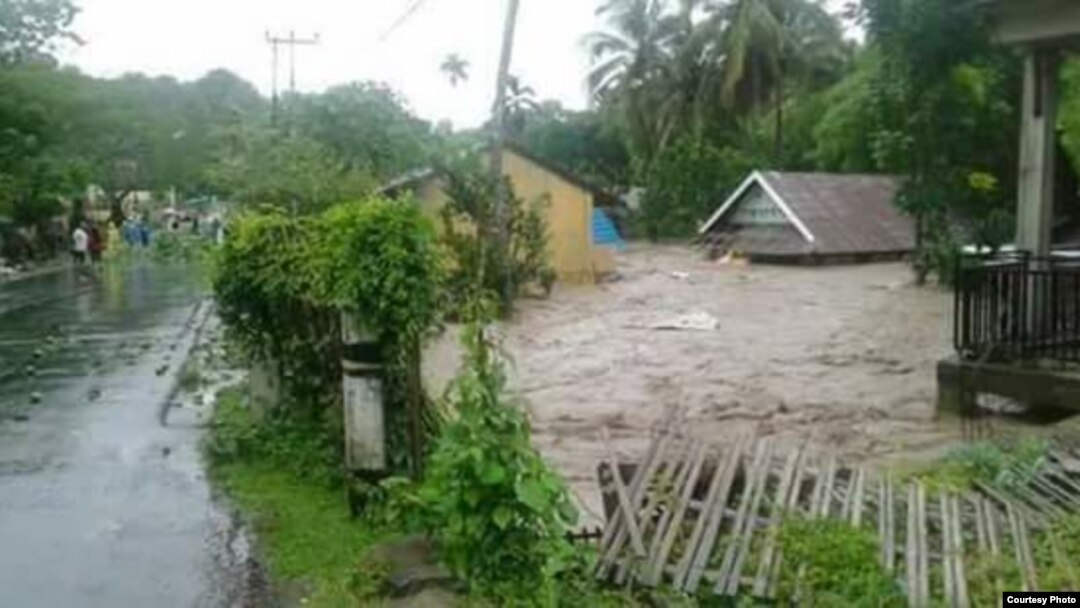 Ribuan rumah terendam banjir di Kota Bima, Kabupaten Bima dan Kabupaten Sumbawa Provinsi Nusa Tenggara Barat, Rabu 21 Desember 2016. (Foto: Humas BNPB)