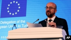 Presiden Dewan Eropa Charles Michel memberikan keterangan pers di Ankara, Turki, Selasa (6/4). 