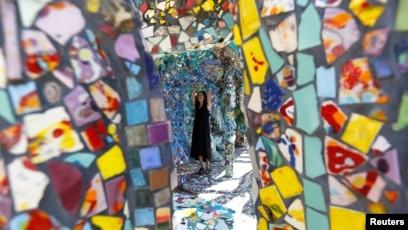 California Mosaic House a Romantic Homage to Two Artists
