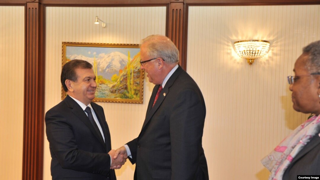 AQSh Davlat kotibi muovini O'zbekistonda