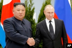 Foto Achiv: Lide Kore di No Kim Jong Un ak Prezidan Larisi Vladimir Putin.