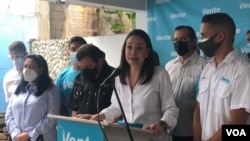 La dirigente venezolana María Corina Machado en rueda de prensa en Caracas, el 28 de mayo de 2021. [Foto: VOA/Álvaro Algarra]