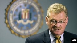 Foto de archivo de Kenneth W. Kaiser cuando estaba al frente de la oficina del FBI en Boston.