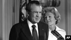 Президент США Ричард Никсон подписал закон, объявляющий День отца национальным праздником. 9 августа 1974 г.