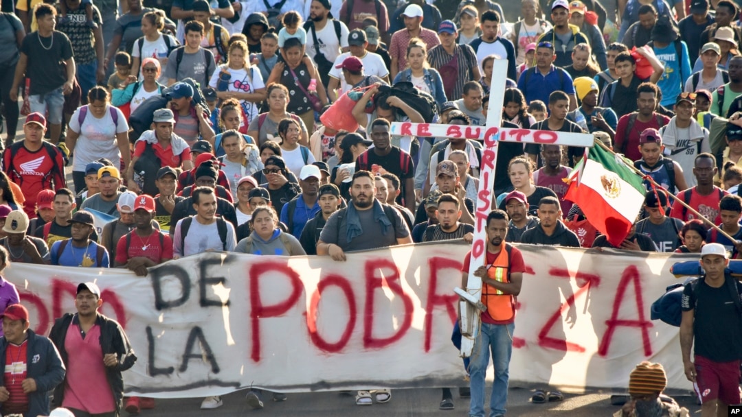 Caravana de miles de migrantes avanza por el sur de M xico en