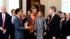 Presiden Joko Widodo berbincang dengan Delegasi European (EU)- ASEAN Bussines Council di Istana Merdeka, Jakarta, Kamis, 28 November 2019. (Foto: Biro Setpres)