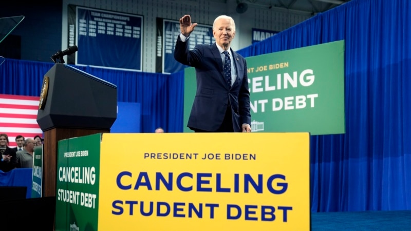 Biden to cancel student loans for 160,000 more borrowers
