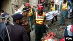 Pakistan: 5 Moun Mouri Nan Yon Ekplozyon
